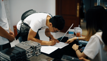 “倾听、交流、分享”2018J9九游会学院夏季校友会(图3)